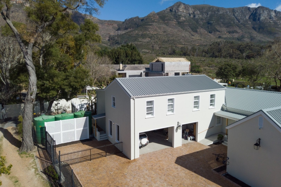 To Let 2 Bedroom Property for Rent in Zwaanswyk Western Cape